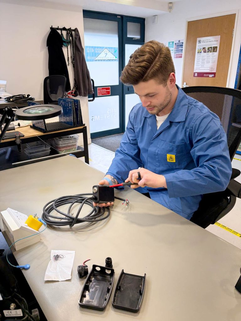 Custom Cable Assemblies, Looms & Harness Manufacturers UK
